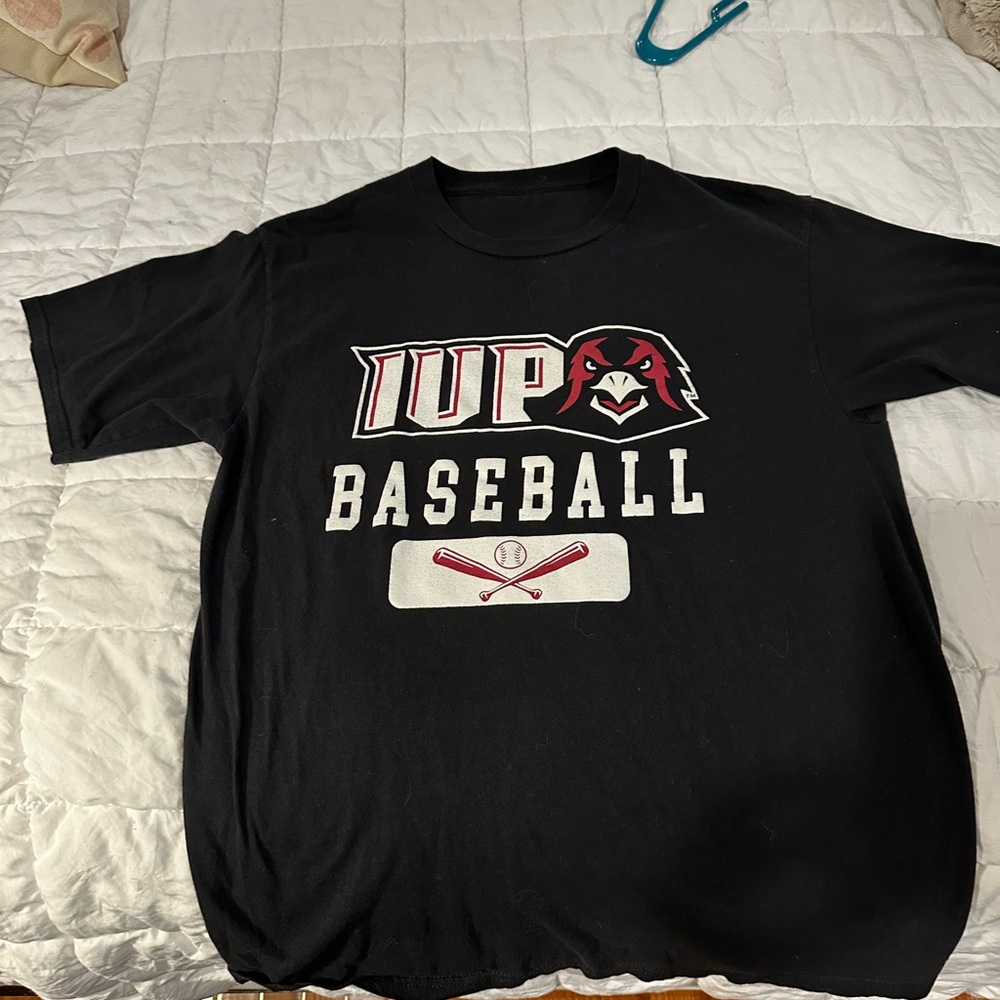 IUP baseball t shirt small/medium unisex